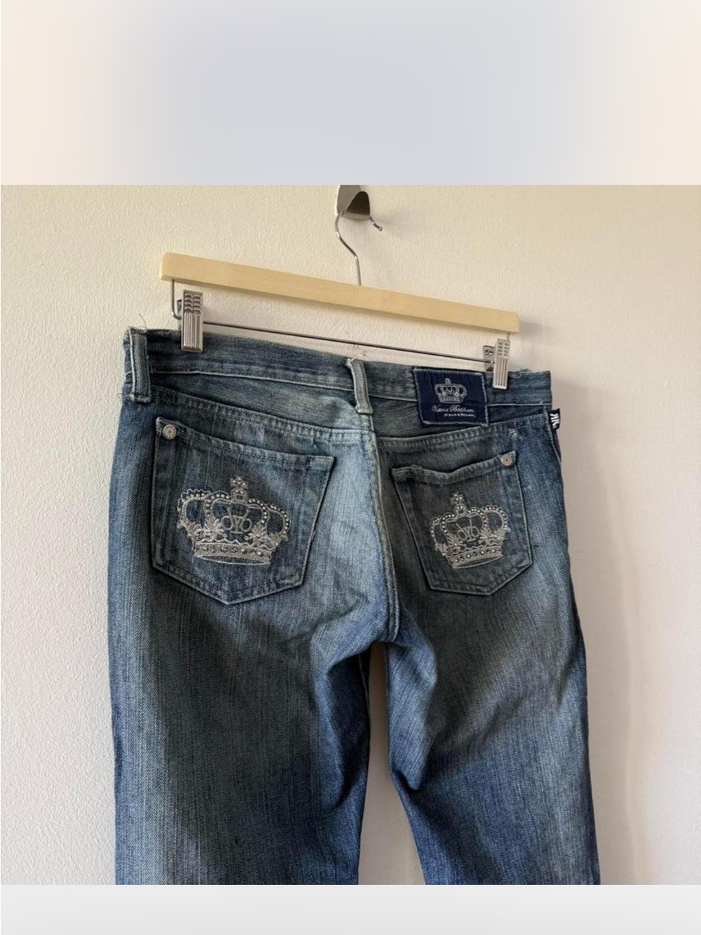 Victoria Beckham Rock & Republic Jeans w/Crowns Clad w/Swarovski Crystals 34